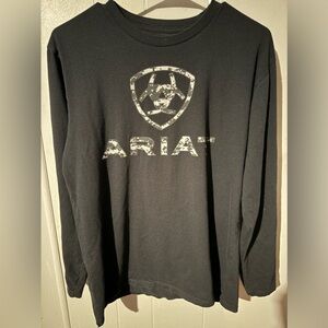 Ariat long sleeve men’s T-shirt, size medium